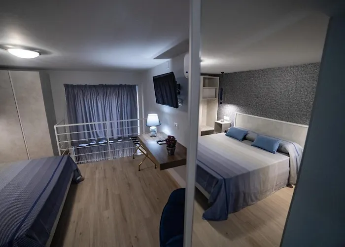 Апартаменты Tropea City Home *