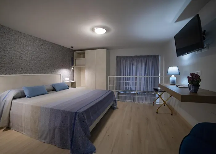 Tropea City Home * Тропея