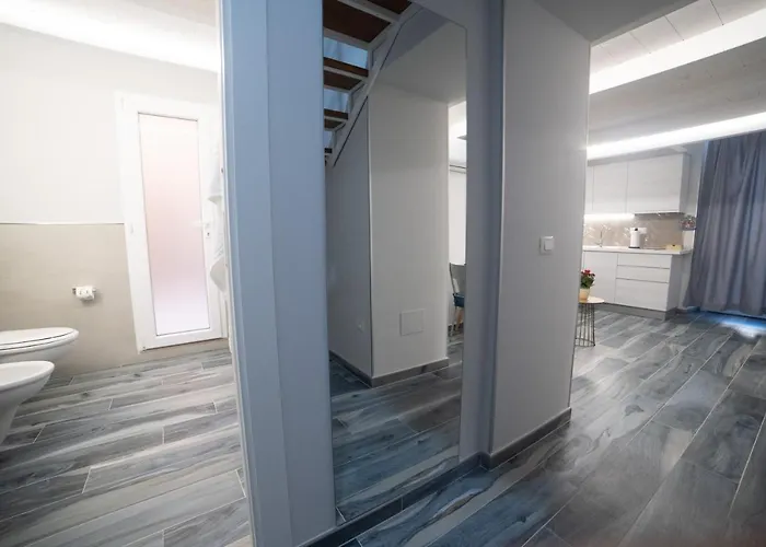 Апартаменты Tropea City Home *